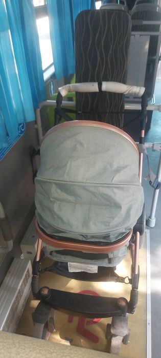 Коляска трансформер 4 месяц пользовались