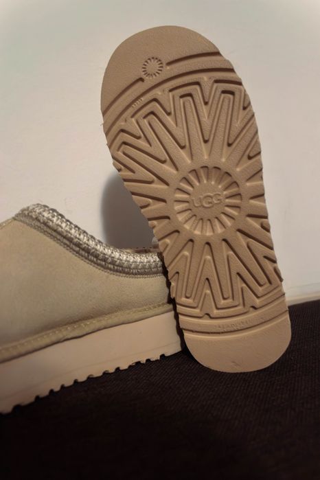 Vand UGG tazz noi