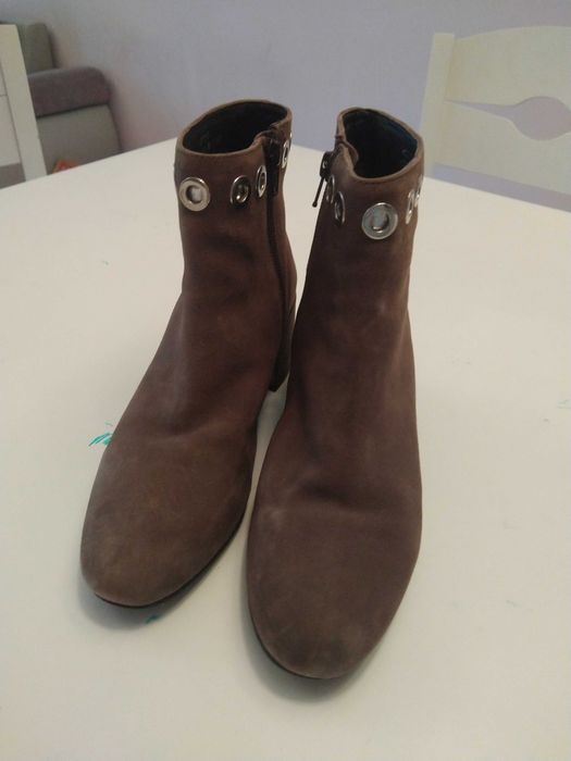 Боти  Lazzarini от естествен велур