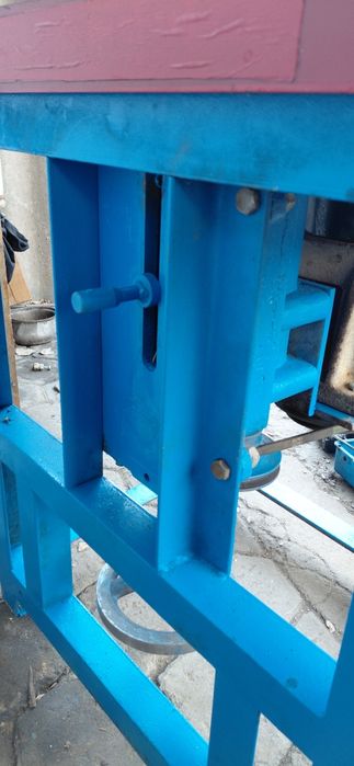 Продам фрезерный станок