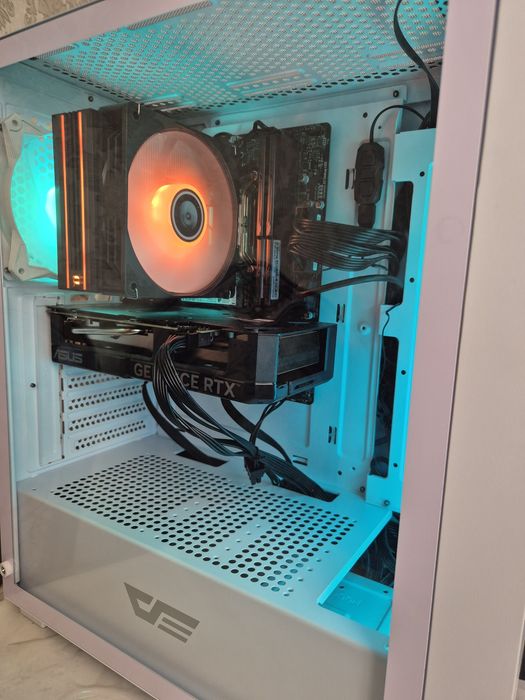Системный блок i5-12400f, 4060, 32Gb