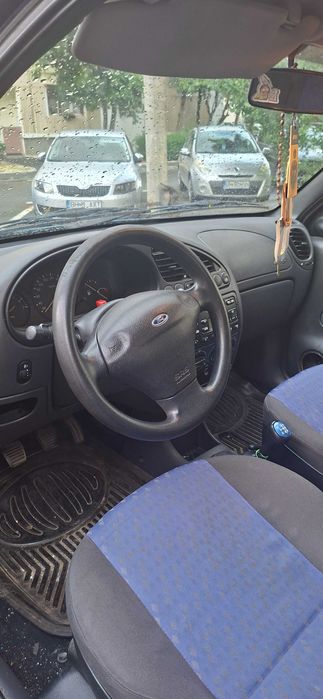 FORD Fiesta 2000 — imagine 5