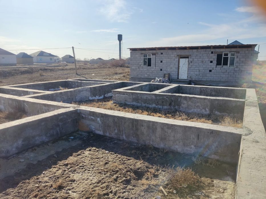 Жанатурмыс Жер времянкасымен 15 соток жанында улкен уйге фундамент
