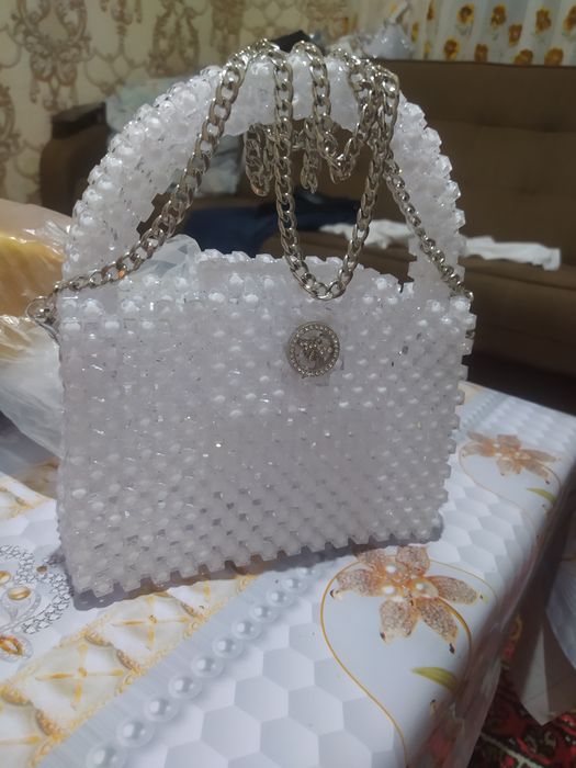 Jemchukli ayollar sumkasi