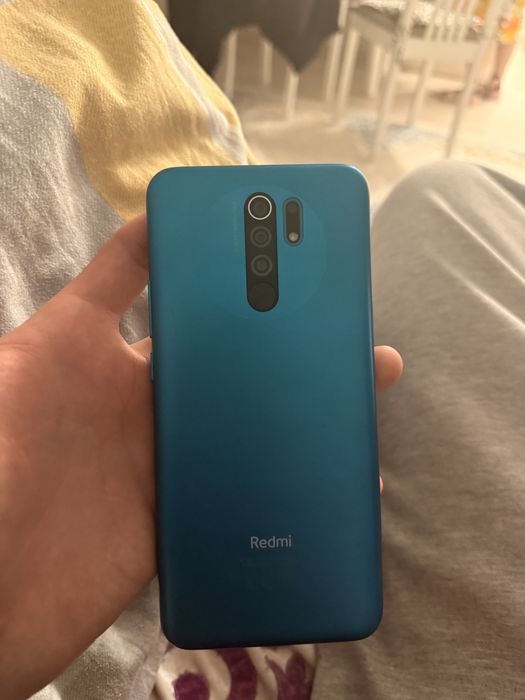Телефонн Редми 9