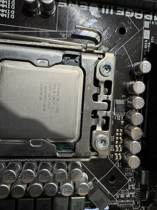 ASUS Rampage III GENE X58 + Xeon X5650 + 6GB DDR3 / ROG / LGA1366