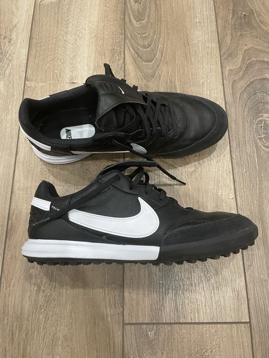 Сороконожка Nike Premier 3