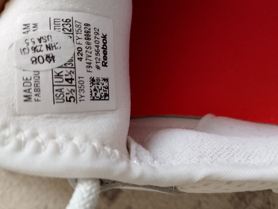 Продам летнюю обувь ,кроссовки .