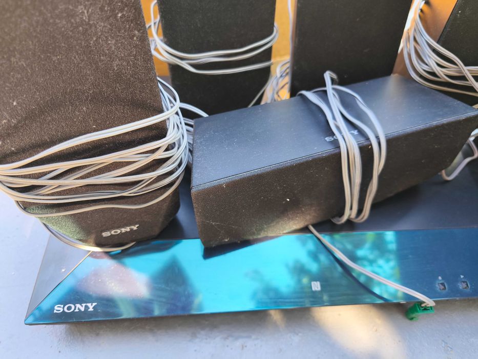 домашно кино  Sony BDV-E2100