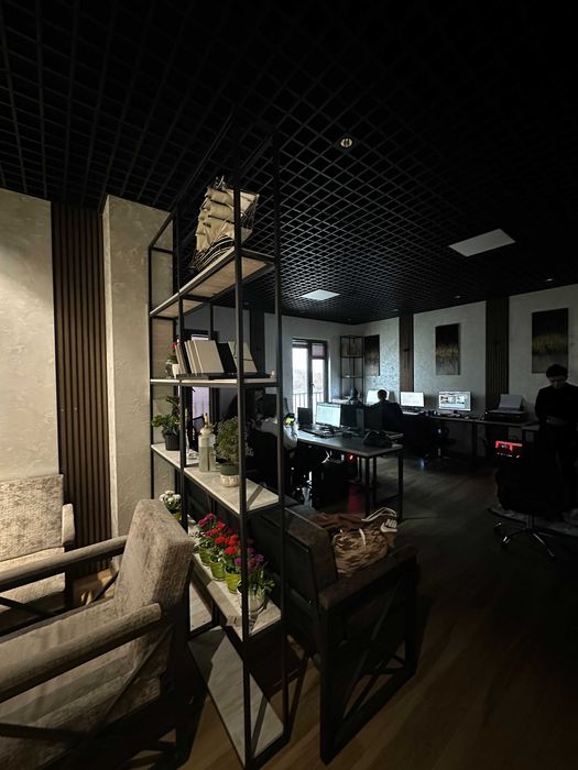 Бодомзор метро якинида офис арендага берилади!