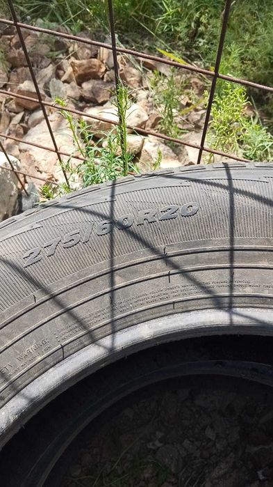 Продам шины 275/60R20