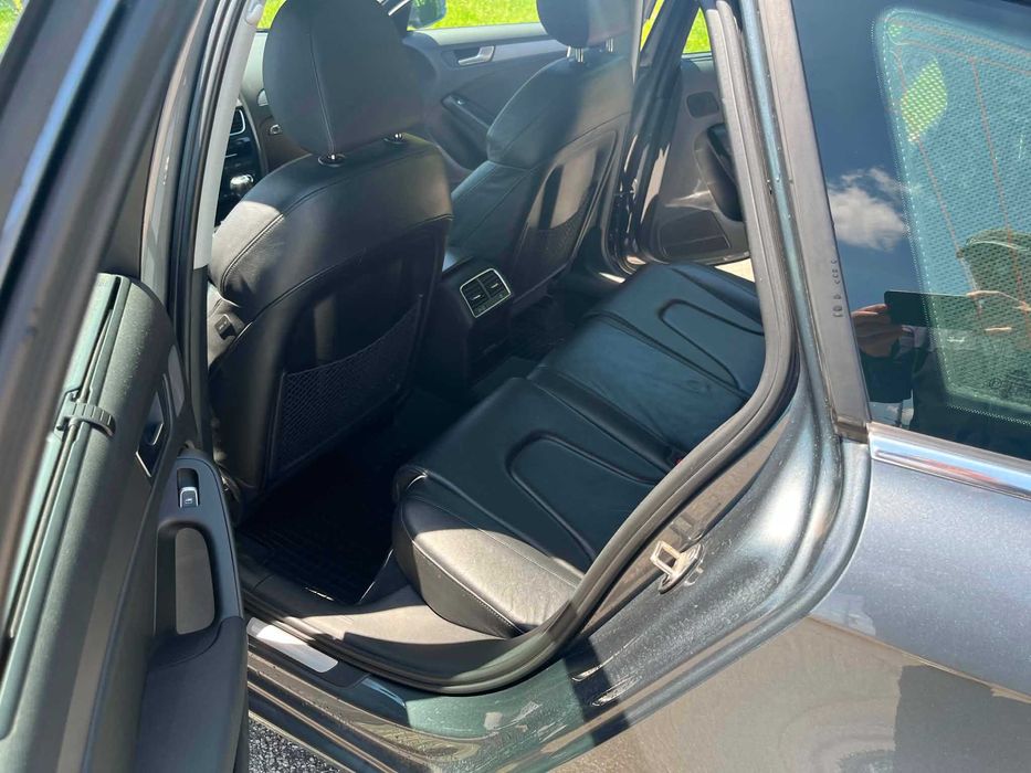 Продавам Audi A4B8.5/2.0TDI 180кс/2014г