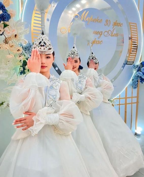 Продам танцевальные костюмы