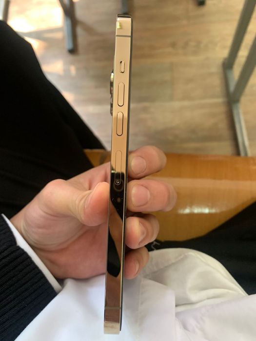 iPhone 13 pro max золотой