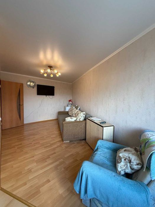 Продам 4 комн квартиру