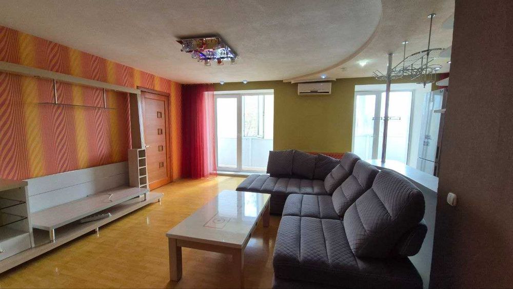 Продается 3-комн Квартира по ул  Крылова д 32