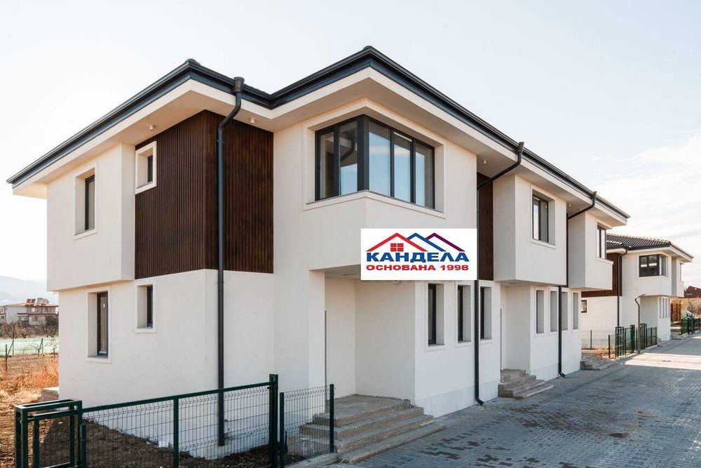 Продава се Къща в Пловдив, Беломорски - 144 кв.м за 1528 €/кв.м - Снимка #1