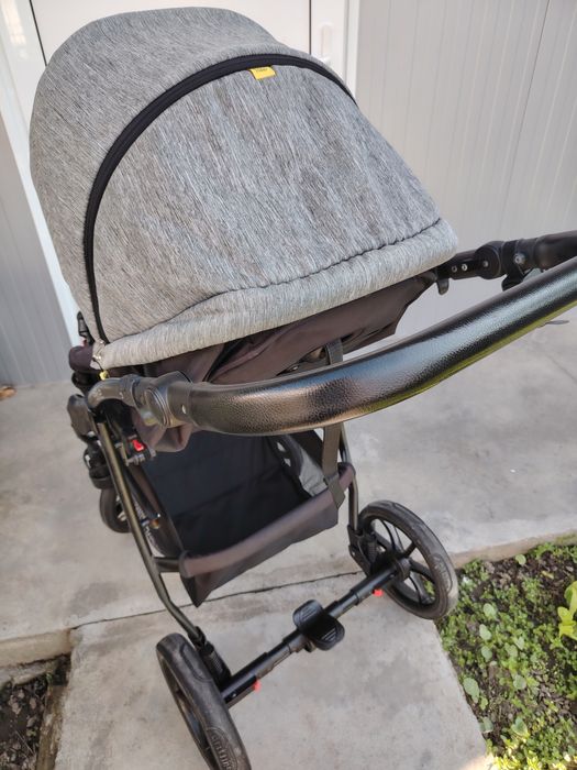 Нова цена Бебешка количка Expander Elite+ подарък столче за кола