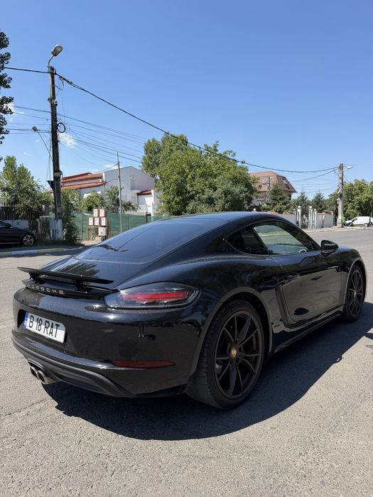 PORSCHE Cayman 2021 — imagine 3