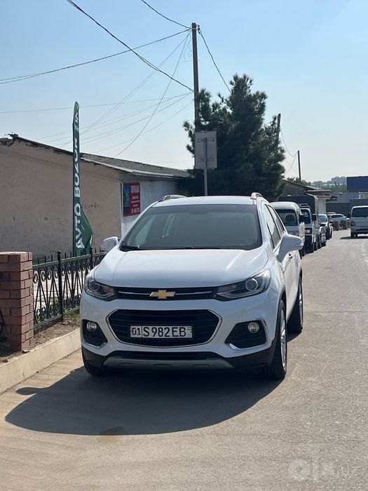 Tracker 1 2019 premier