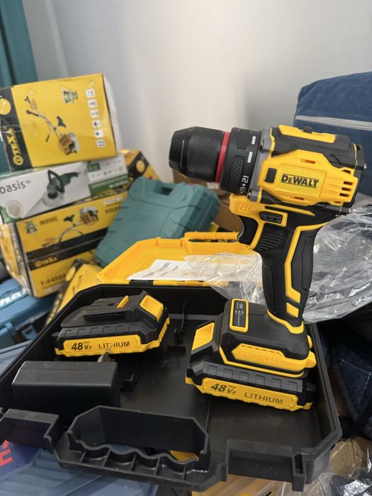 Шруповерты фирмы dewalt девольт