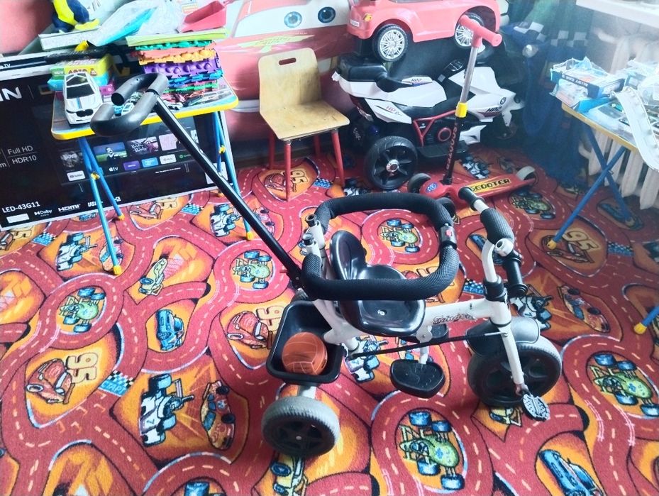 Продам детский велосипед прогулочный