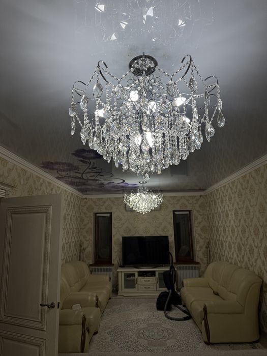 Люстры б/у разные цены