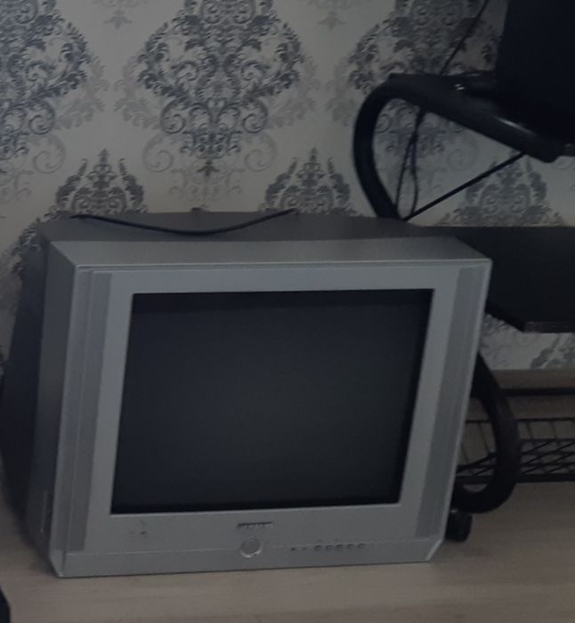 Телевизоры 2 шт.