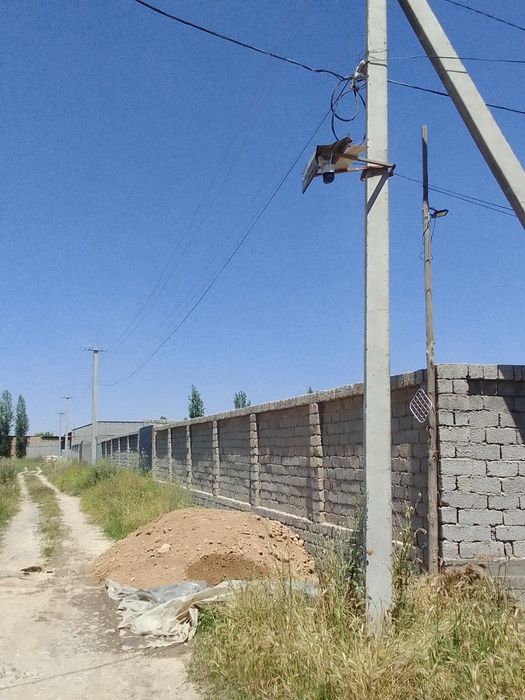 Участка сотилади 4 хона,  5,6 сотих