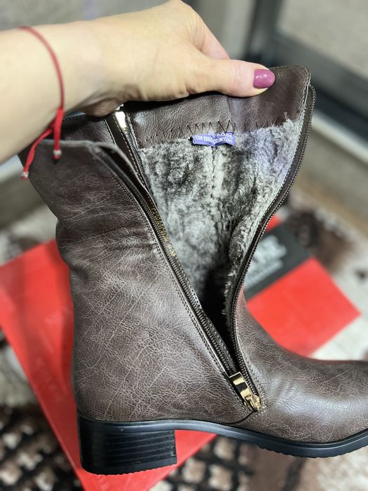 Женские ботинки