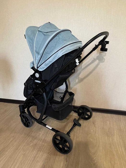 Продам детскую коляску