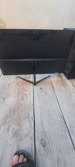 Маниторлар сотлади