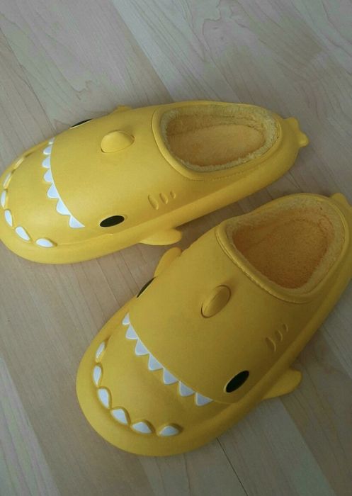 Забавни домашни чехли Sharks