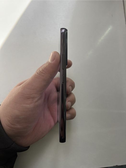 Самсунг S22.   128