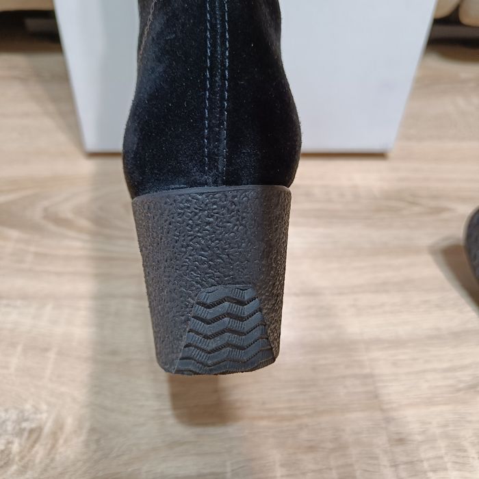 Дамски ботуши естествен велур