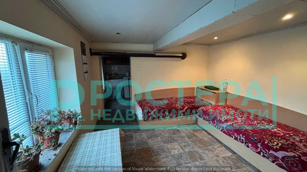 Двуетажна Тухлена Къща - с. Овчарово