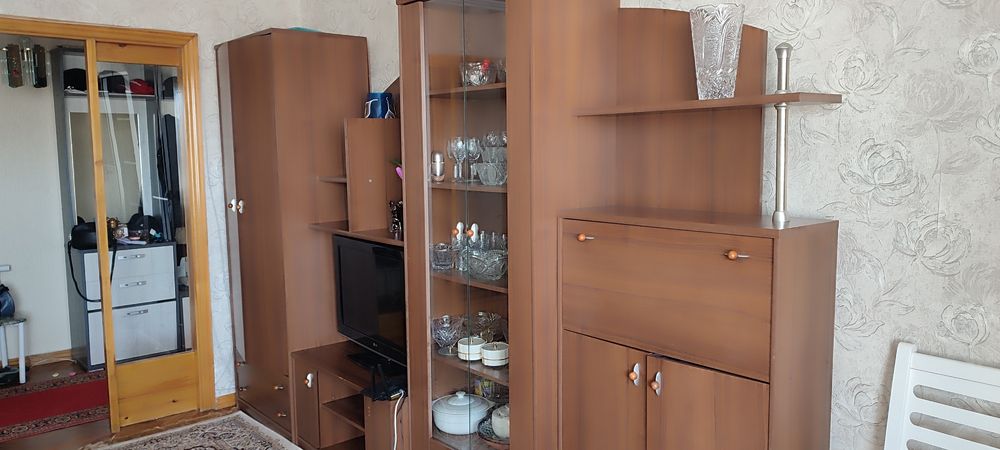 Продам шкаф горку