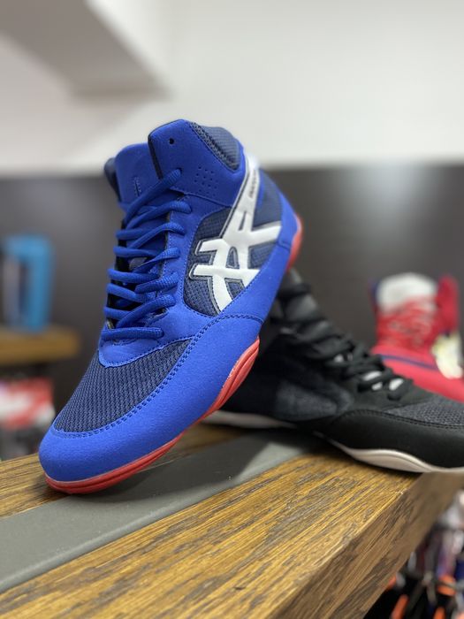Борцовка на ноги Asics новые