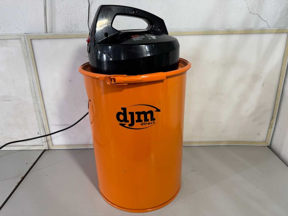Прахосмукачка - Djm Collector 1100W / 50L