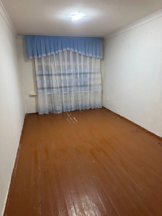 Продаеться 2 х комн. Квартира