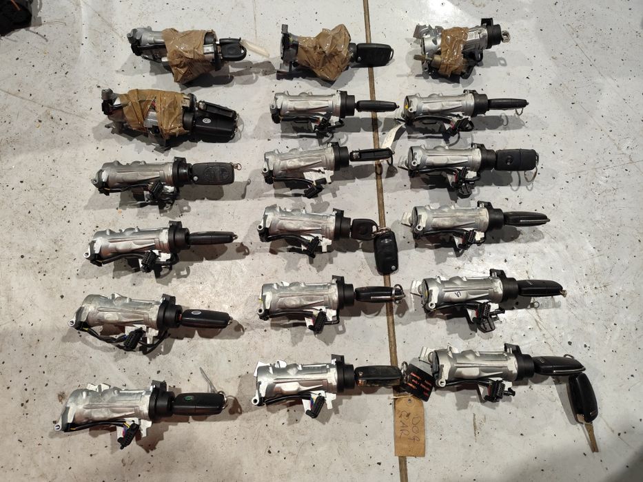 Contact cu cheie audi vw Skoda Seat 2004- 2010 cod: 1K0905865