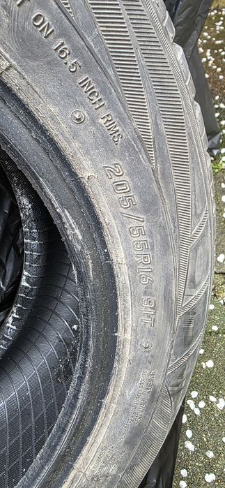 Продавам зимни гуми 205/55/16