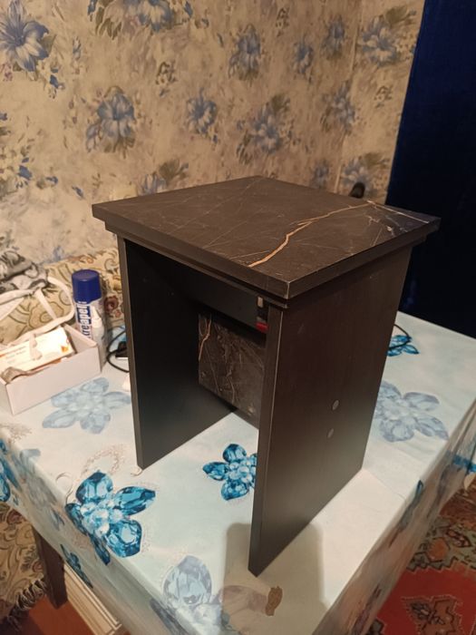 Продаю табуретки