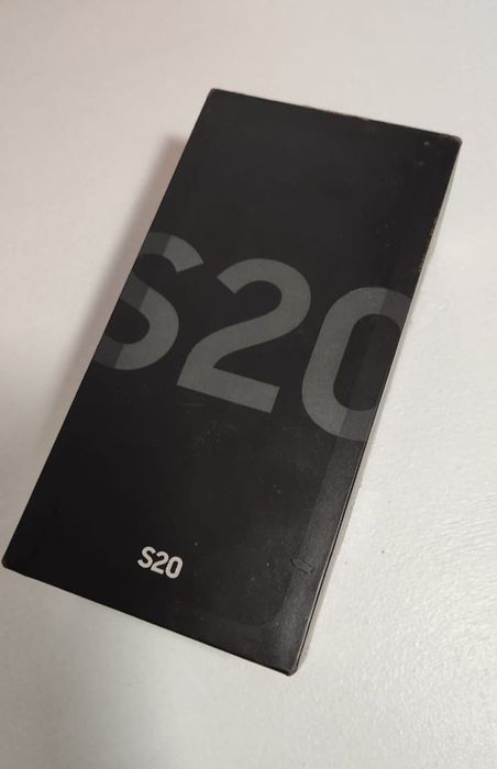 Samsung S20 в отличном состояние