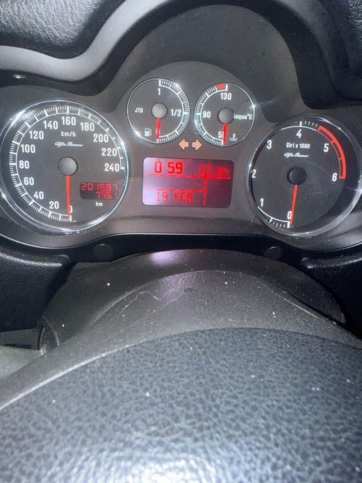 Vând autoturism Alfa Romeo 147