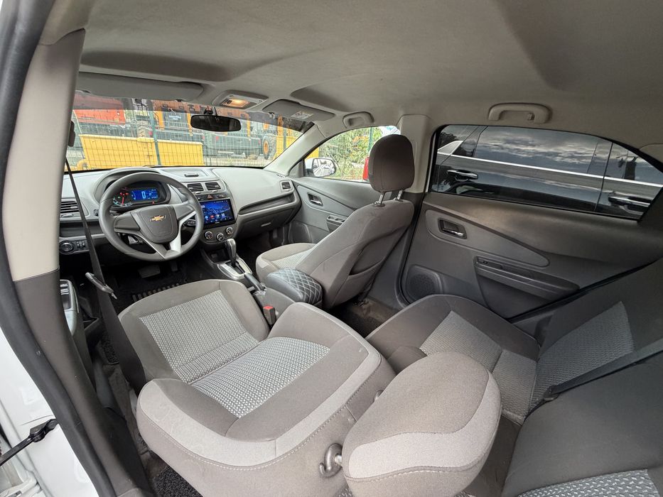 Chevrolet cobalt 2023