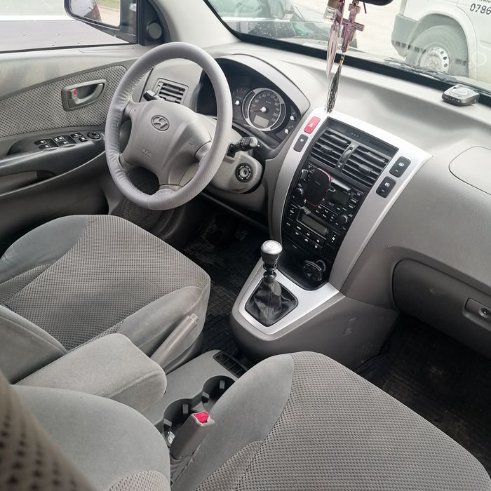 Vând hyunday tucson 2.0 disel 4x4