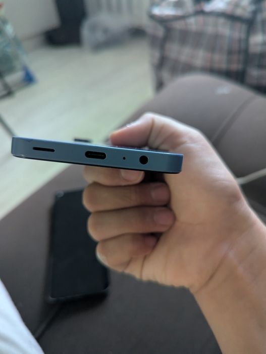Два телефона Samsung s 9 plus и Samsung a 15
