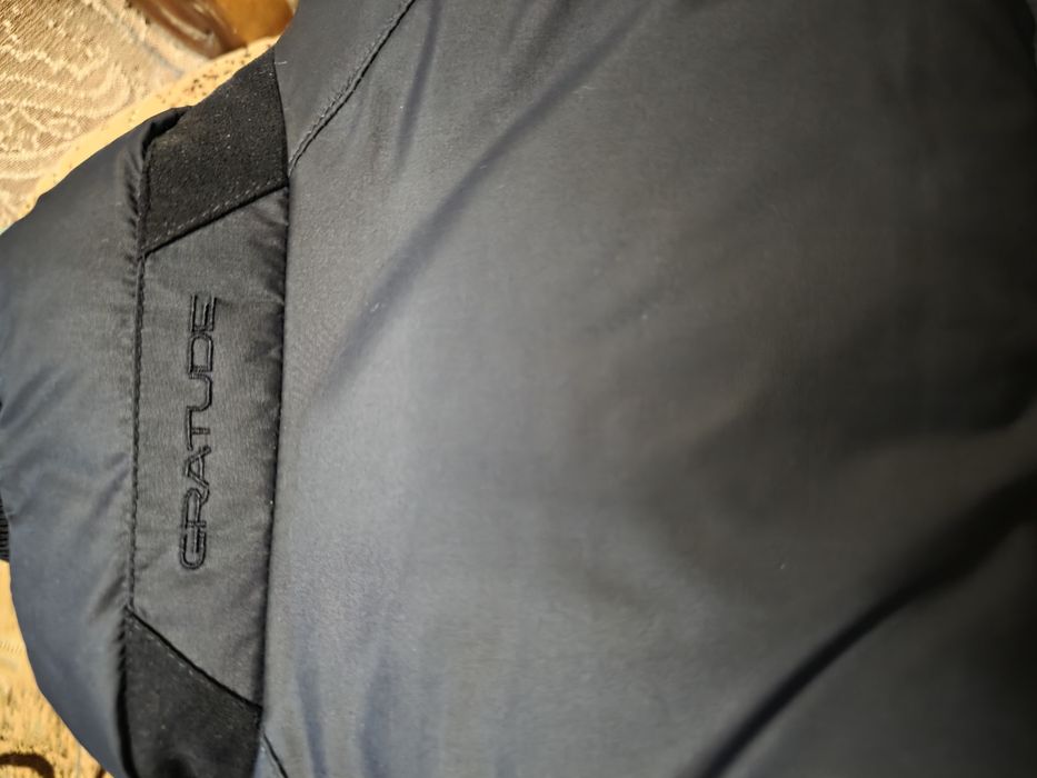 Продам оригинальный пуховик GRATUDE