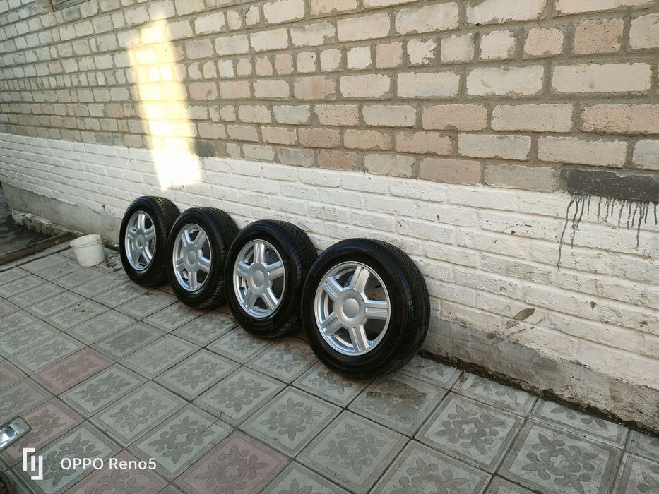 Диски с резиной на ваз